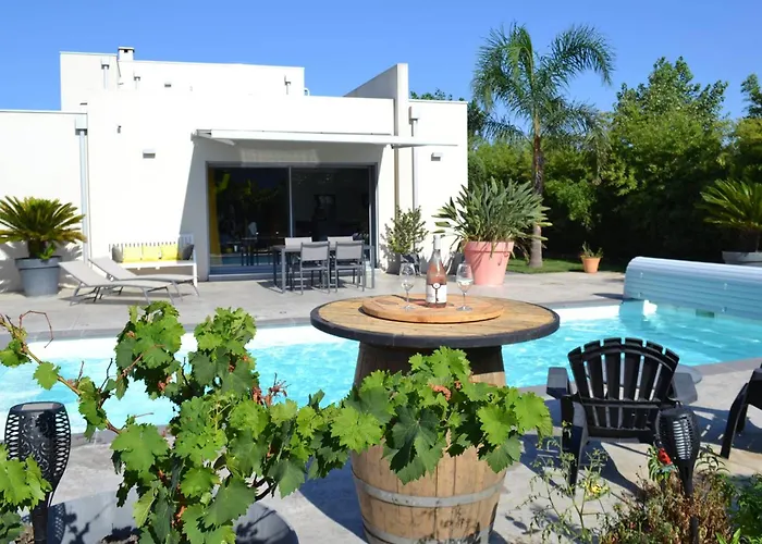 Contemporaine Avec Piscine Privee Et Climatisation A 15min Plages - Fr-1-529-251 Perpignan